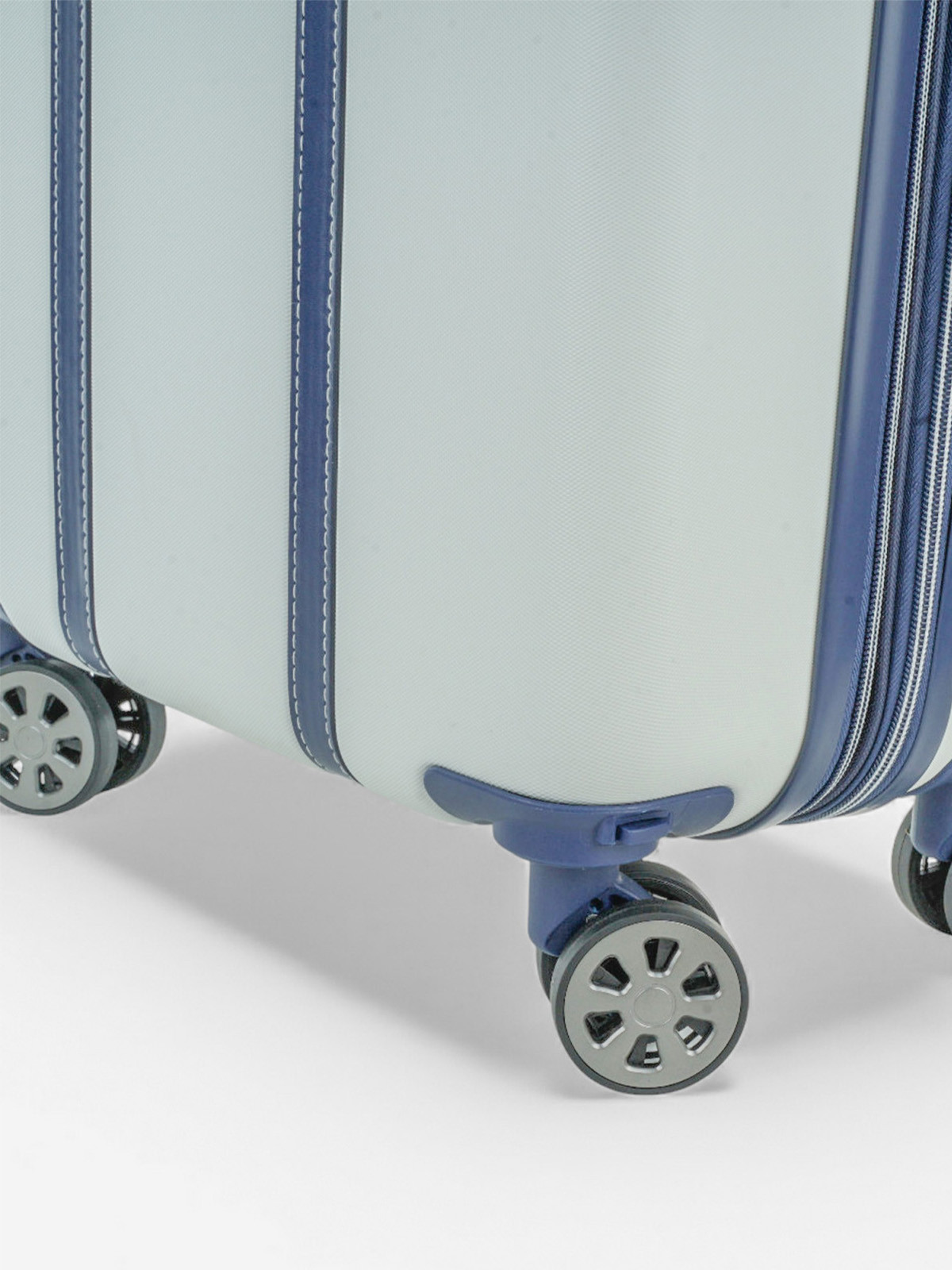 Srednji kofer, N86015 